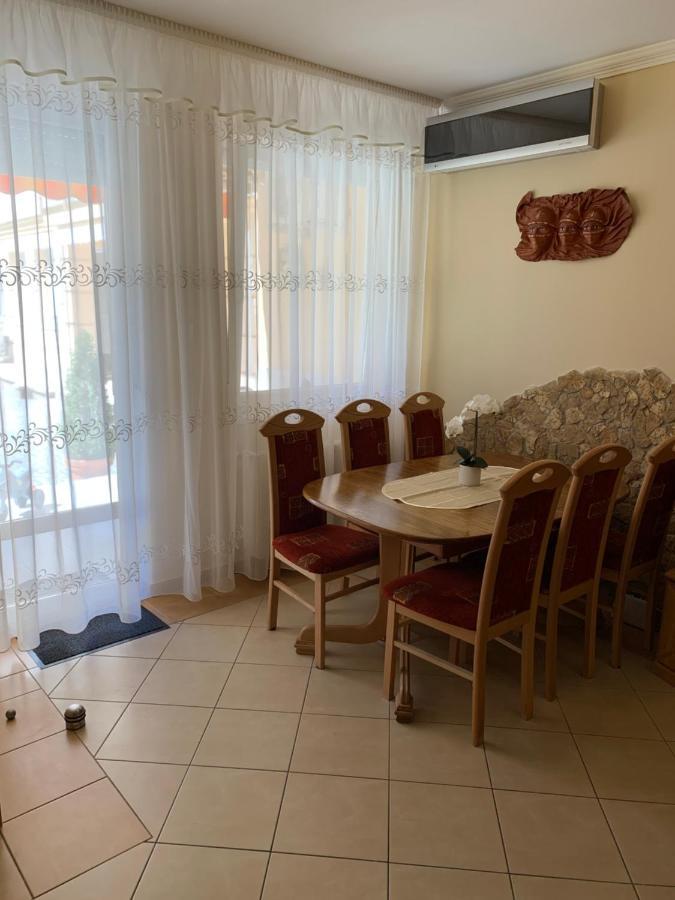 Relax Apartman Hajdúszoboszló Exteriör bild