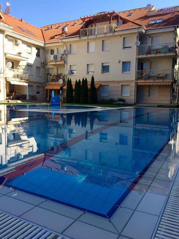 Relax Apartman Hajdúszoboszló Exteriör bild